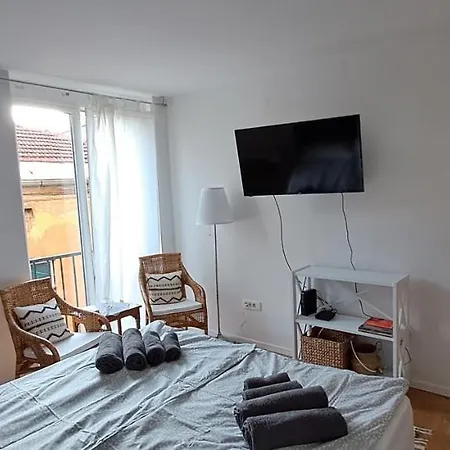 Cozy At Prime Location Above Ferhadija Street דירה *