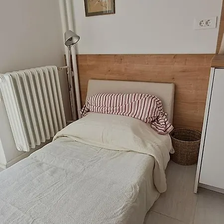 Chic & Comfy Hideaway In The Heart Of The *