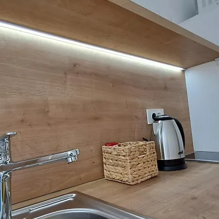 Cozy At Prime Location Above Ferhadija Street סראייבו