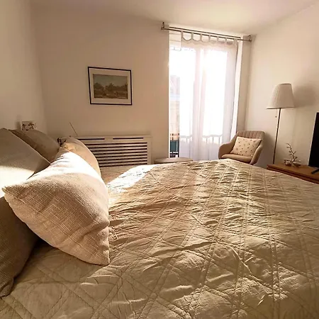 Chic & Comfy Hideaway In The Heart Of The