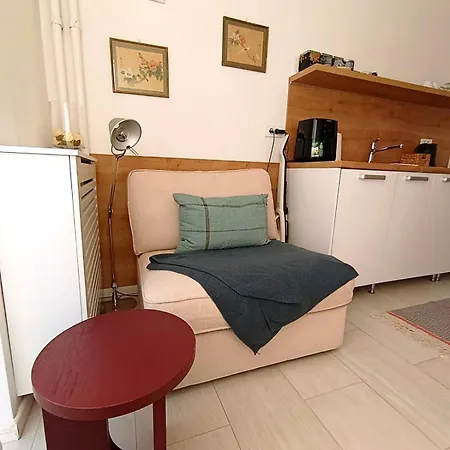 Chic & Comfy Hideaway In The Heart Of The 아파트
