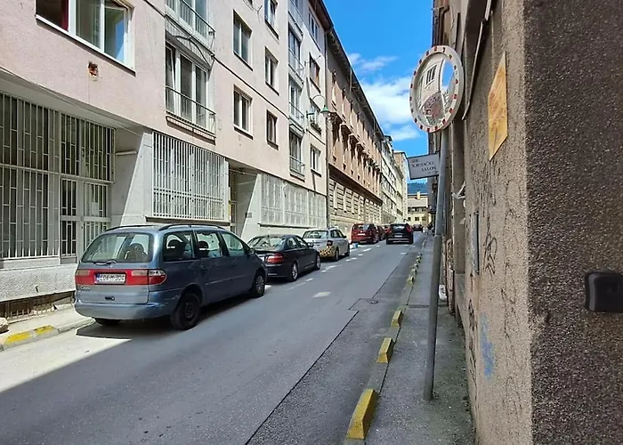 Cozy At Prime Location Above Ferhadija Street Sarajevo