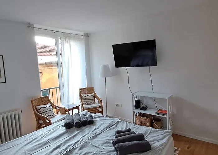 Cozy At Prime Location Above Ferhadija Street Apartment *