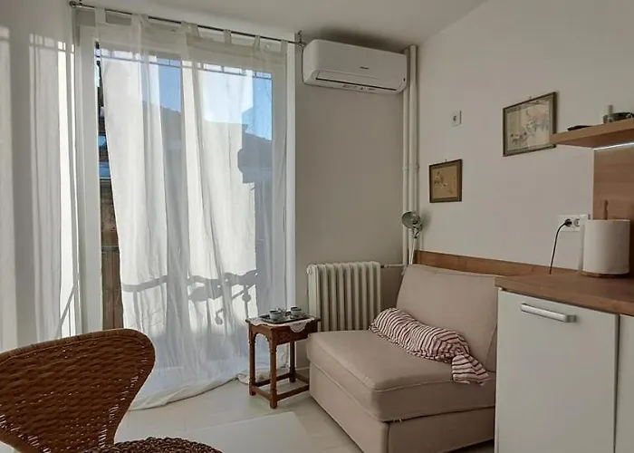 Cozy At Prime Location Above Ferhadija Street Sarajevo