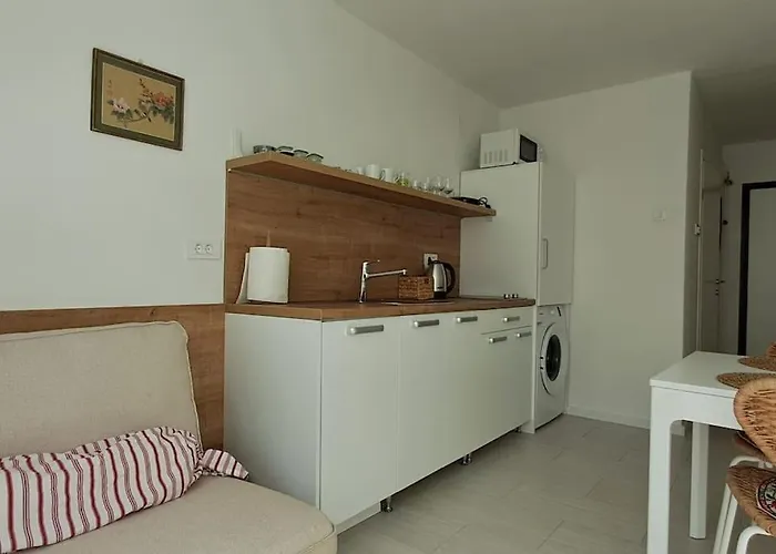 Apartment Cozy At Prime Location Above Ferhadija Street *